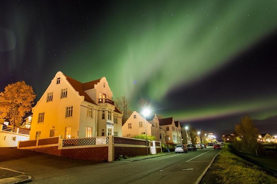 Guesthouse Akurinn Akureyri Exterior foto